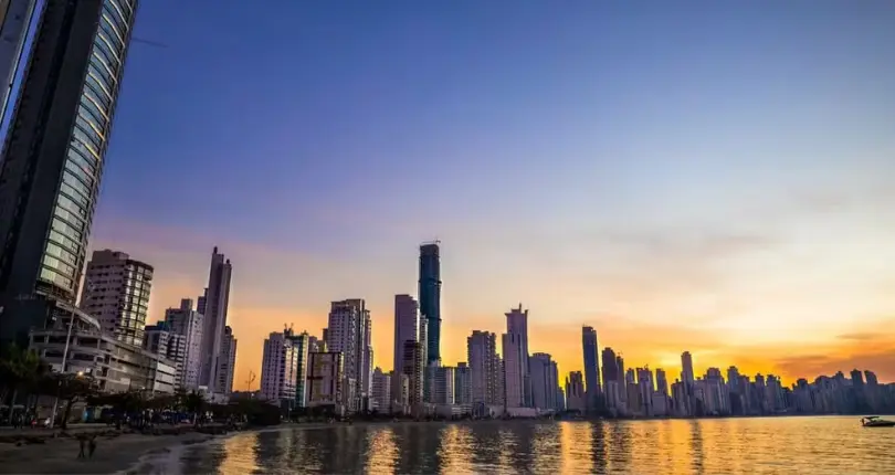 Las ciudades de Santa Catarina dominan y lideran el ranking de valorización inmobiliaria.